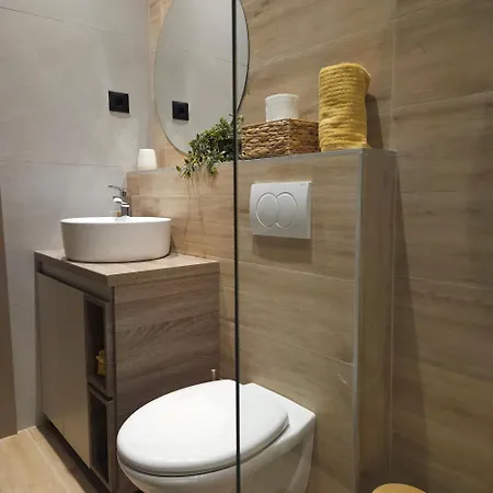 Διαμέρισμα Gold Star Center *