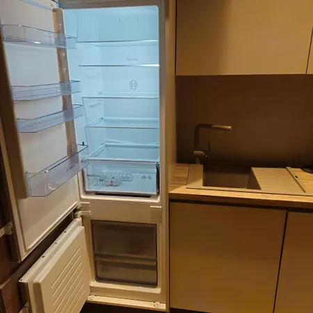 Gold Star Center Parking On Request نوفي ساد