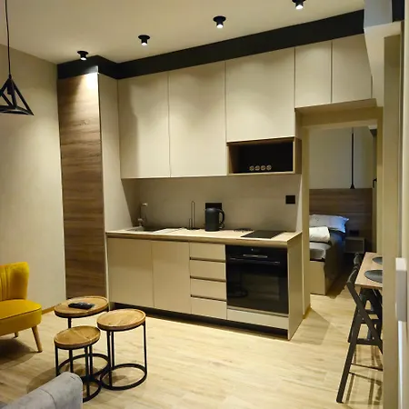 Daire Gold Star Center Novi Sad